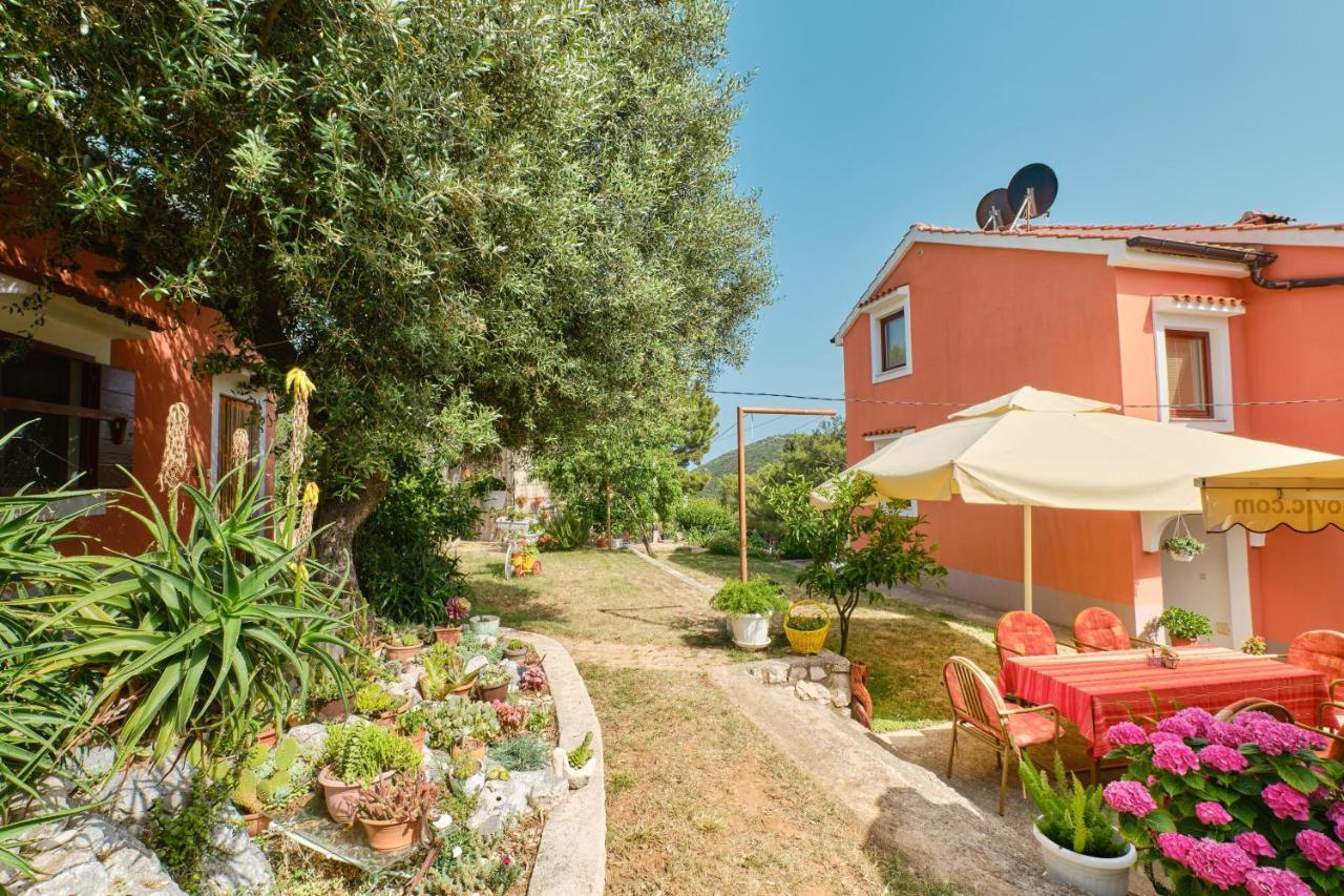 Apartments With A Parking Space Cunski, Losinj - 7867 외부 사진